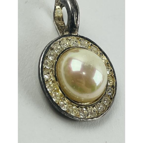 Vintage Roman Faux Pearl Rhinestone Silver tone Pendant for Necklace Round 1" Sc - Picture 5 of 16